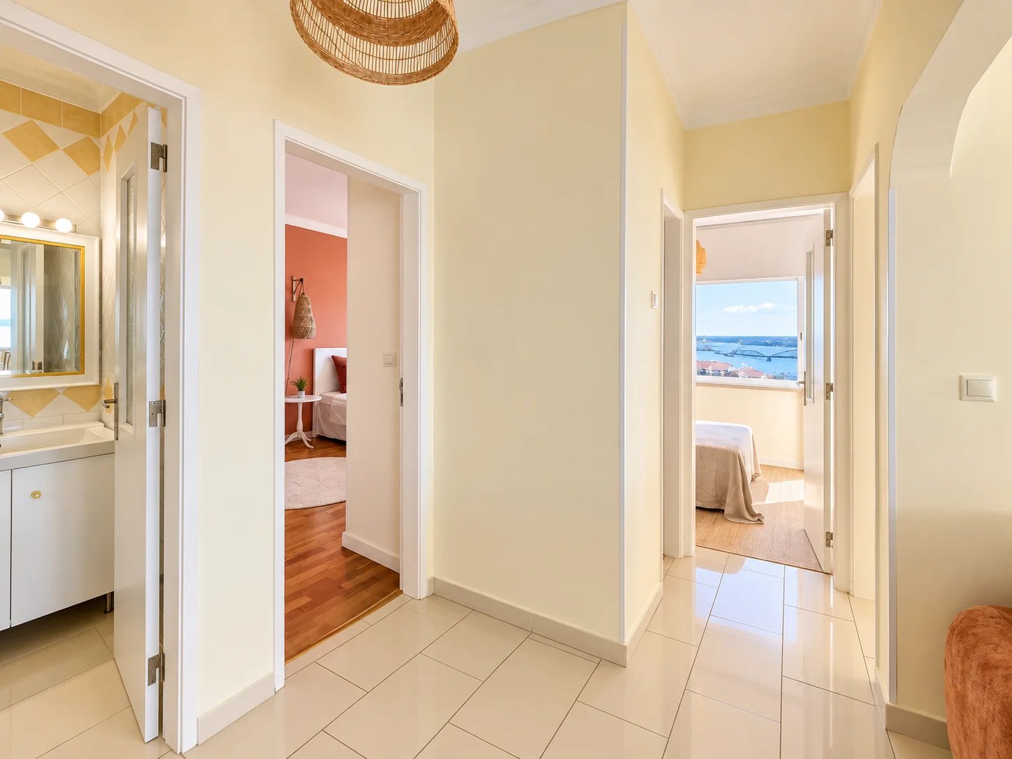 Apartment T3, Panoramic River View.