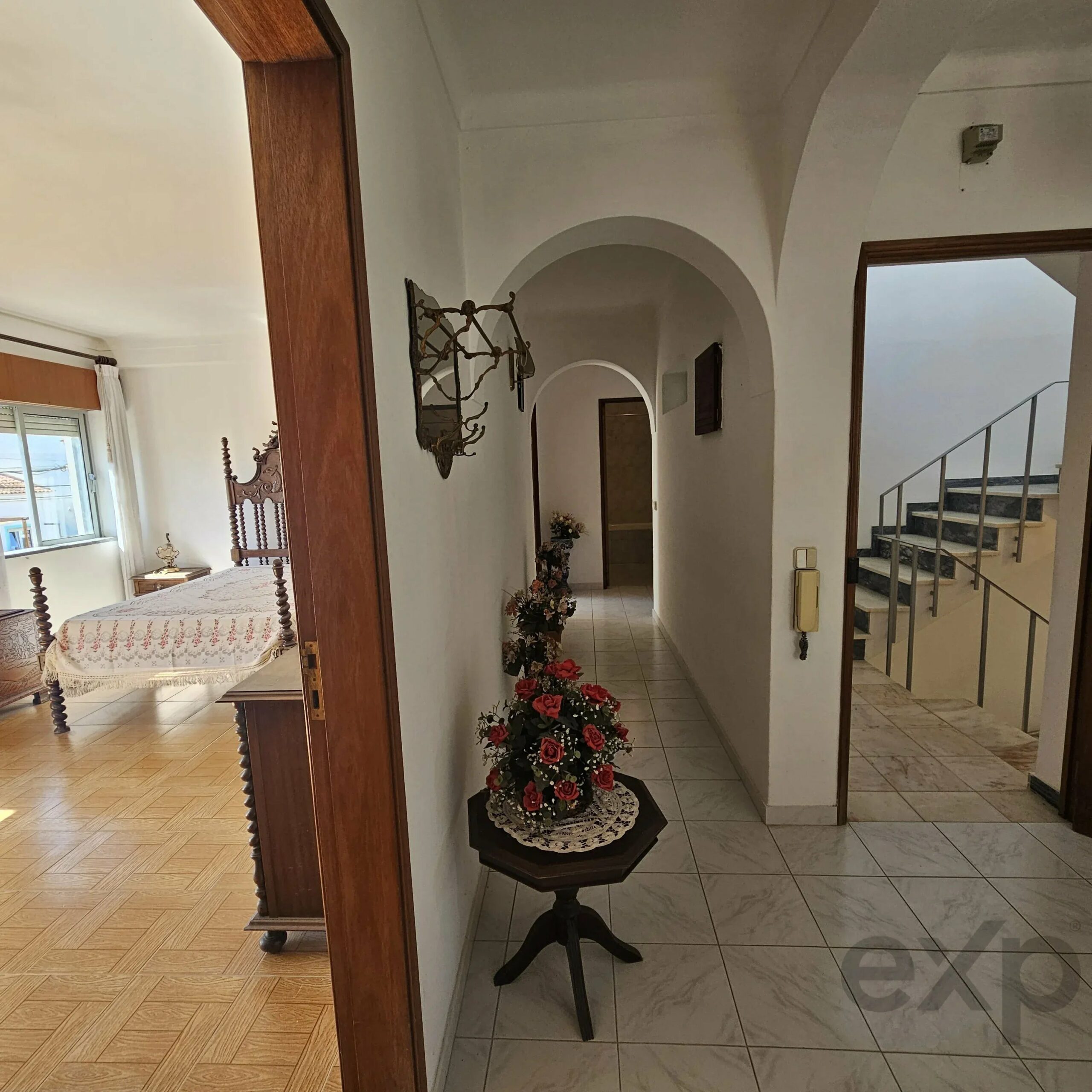 Two-Family House in Ferragudo - Charm, Space and Potential