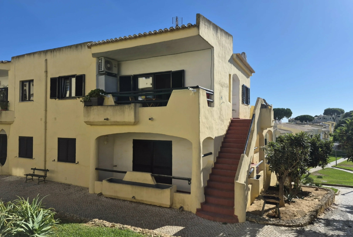Fully renovated and furnished one-bedroom apartment in Alvor, photo 29