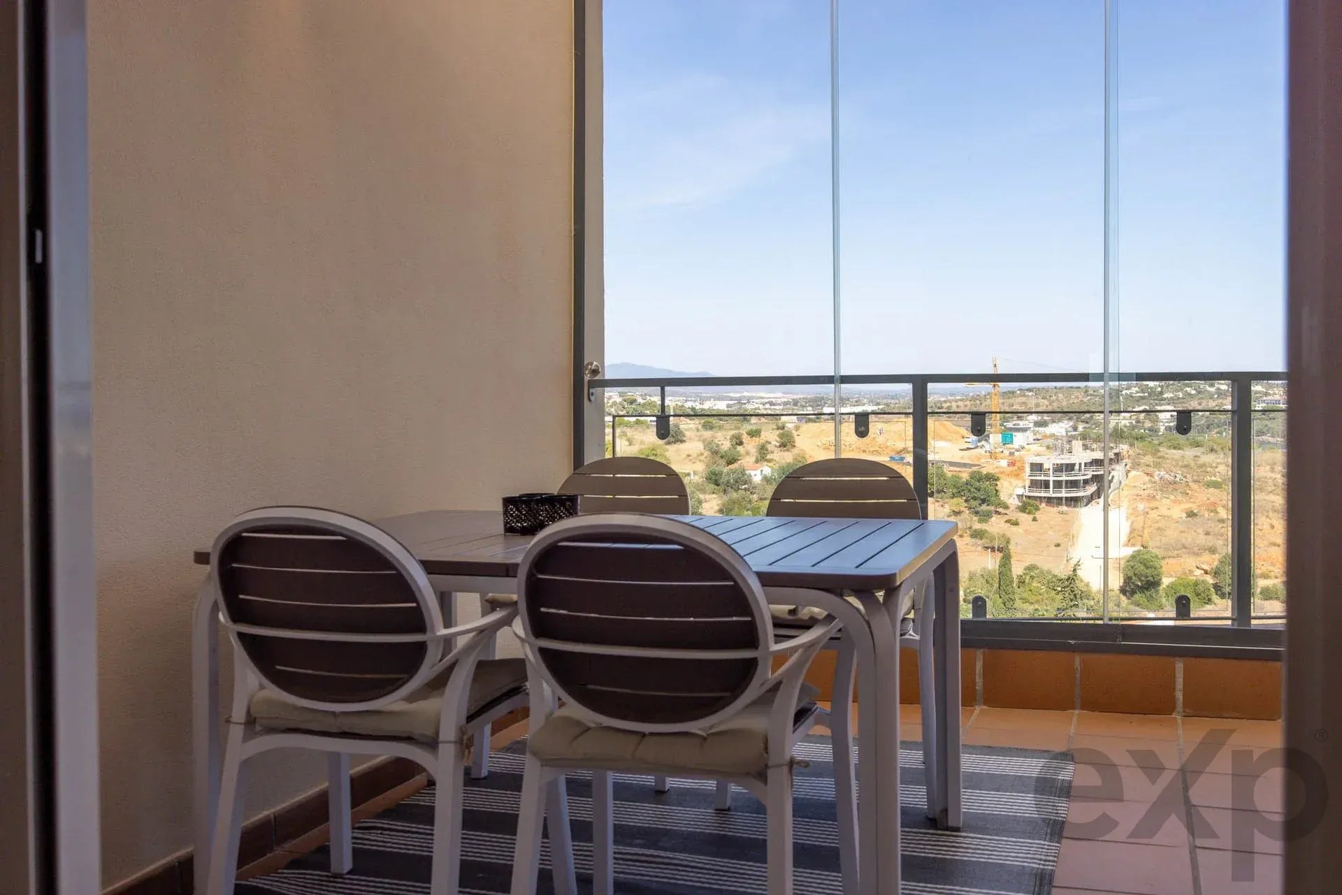 2-Bed with Private Rooftop & Indoor Pool, Lagos