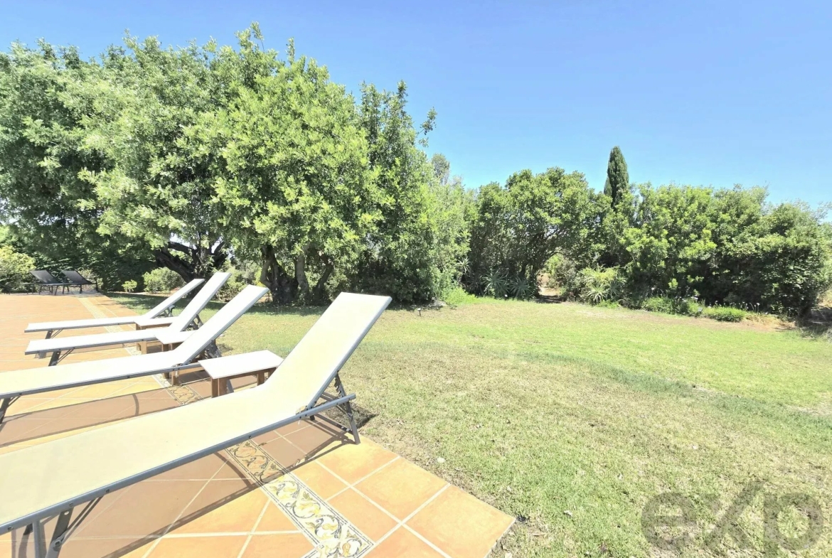 Three-bedroom villa with two-bedroom annexe, pool and countryside views in Carvoeiro, photo 11