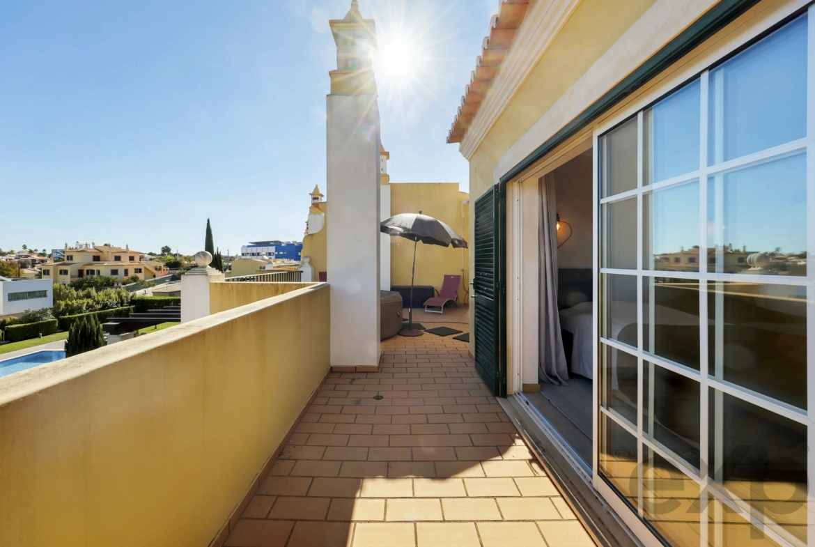 Elegant 3-bedroom semi-detached house with terraces. double garage and swimming pool - 300m from the new golf course and 1 km from the beaches of Ferragudo., photo 45