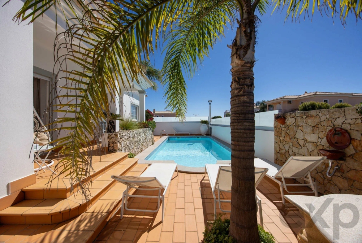 Refurbished T4 Villa, Pool and Guest Flat, Lagos, photo 29