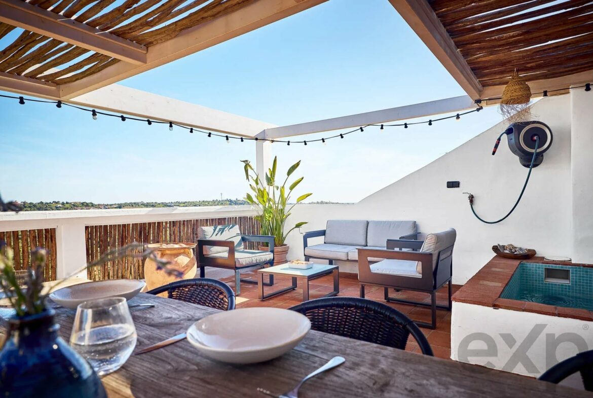 Renovated Village Townhouse with Rooftop Plunge Pool and Studio, near Silves, photo 36
