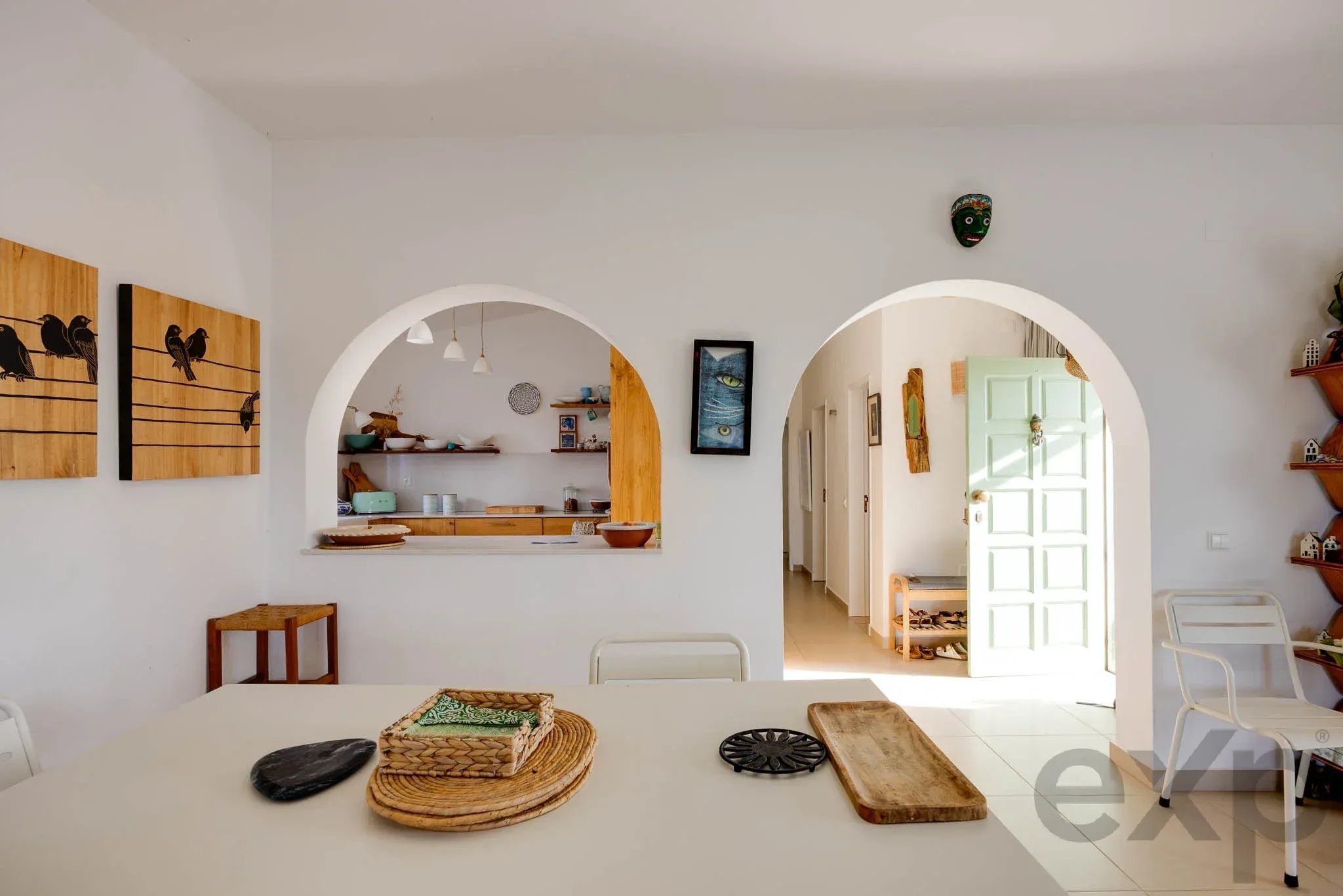 Single-Storey 3 Bed Villa, Pool and Sea-View Roof, Luz