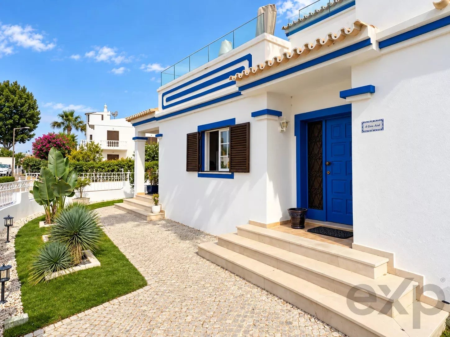 4-Bedroom Villa - Charm and Terraces with Views over the Ria Formosa