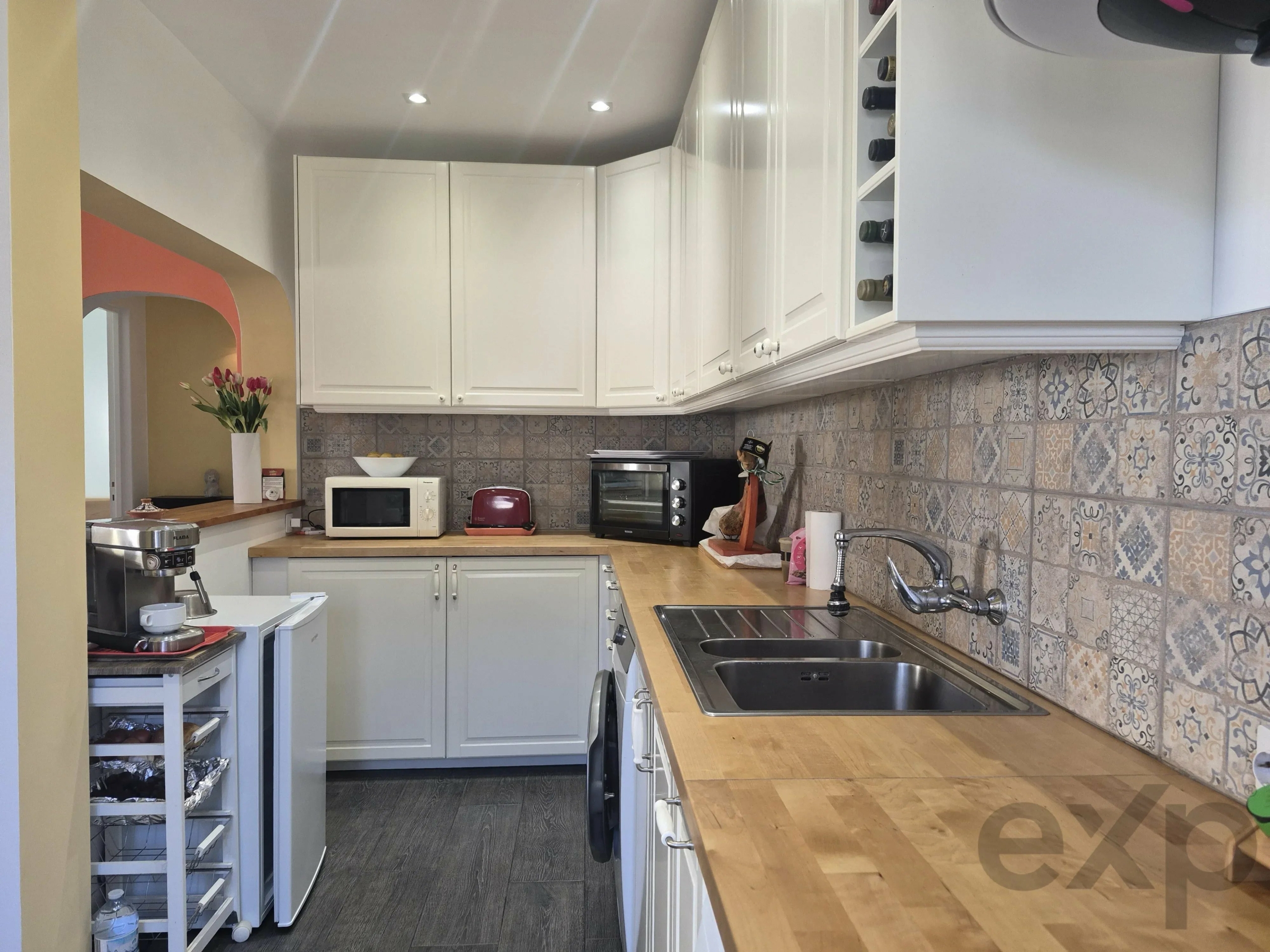 Fully renovated and furnished one-bedroom apartment in Alvor