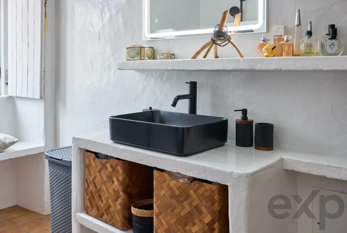 Renovated Village Townhouse with Rooftop Plunge Pool and Studio, near Silves, photo 4