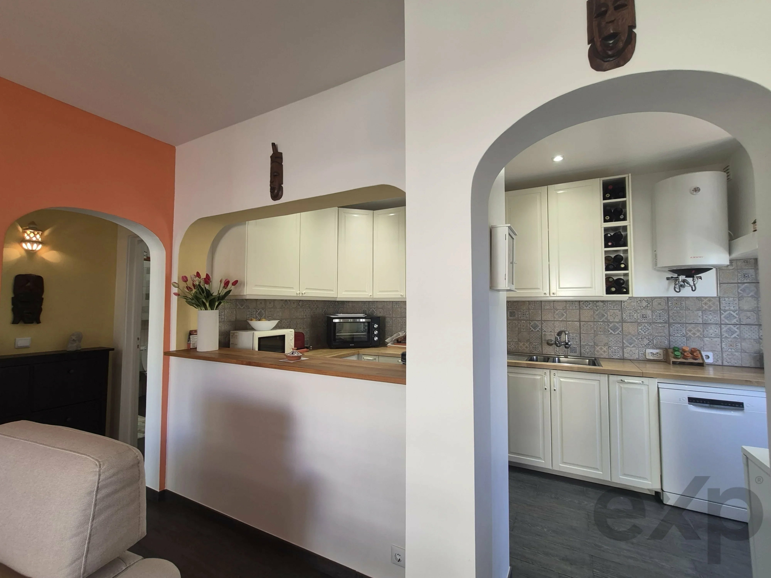 Fully renovated and furnished one-bedroom apartment in Alvor