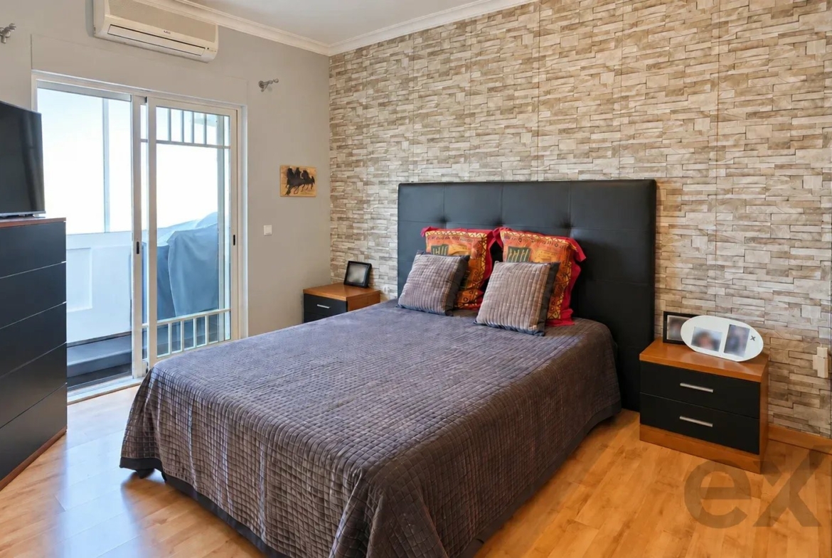 Bright three-bedroom apartment with two bathrooms in a central location, photo 15