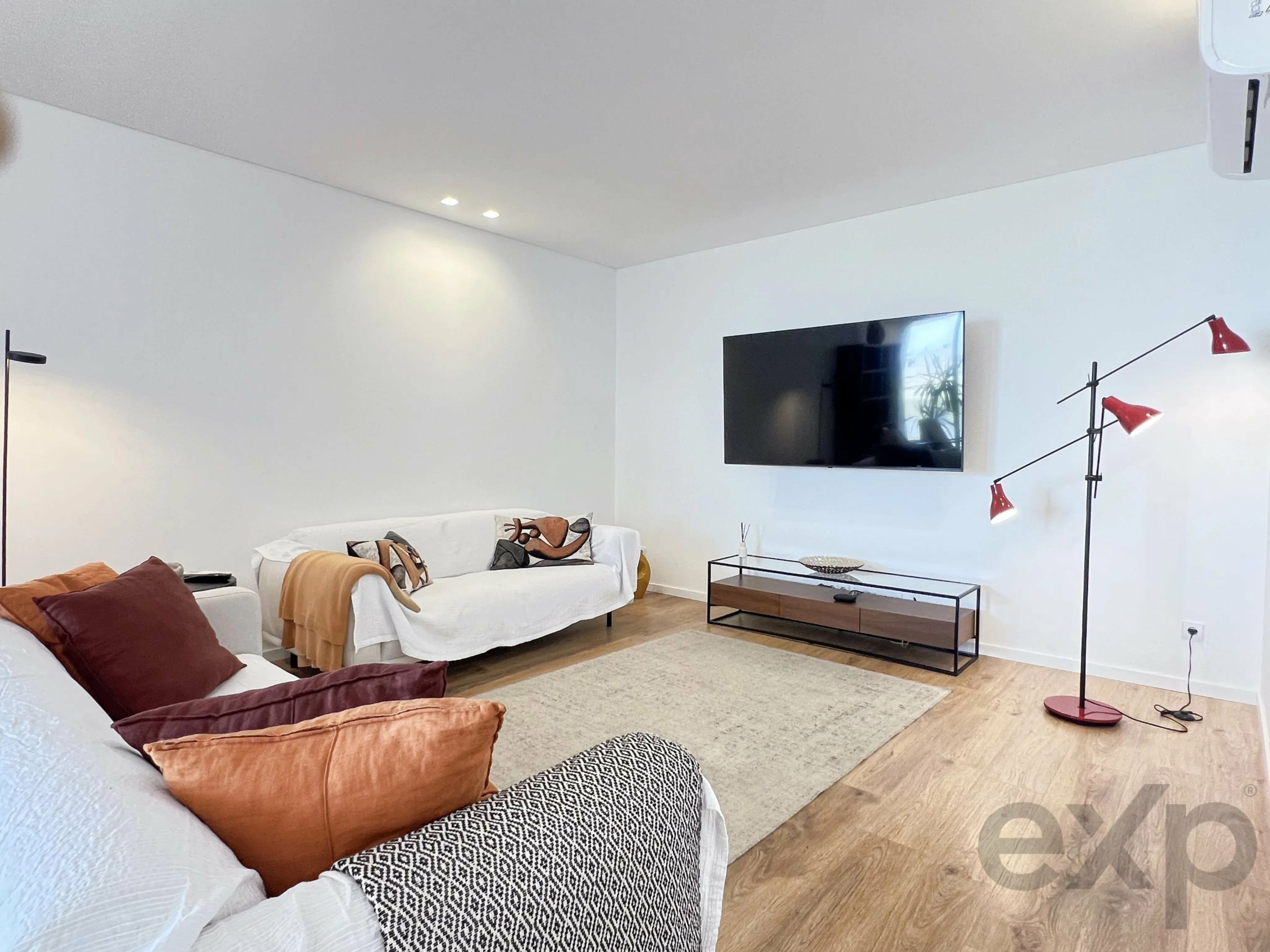 A Prime Location Sea View Property in the Heart of Olhão