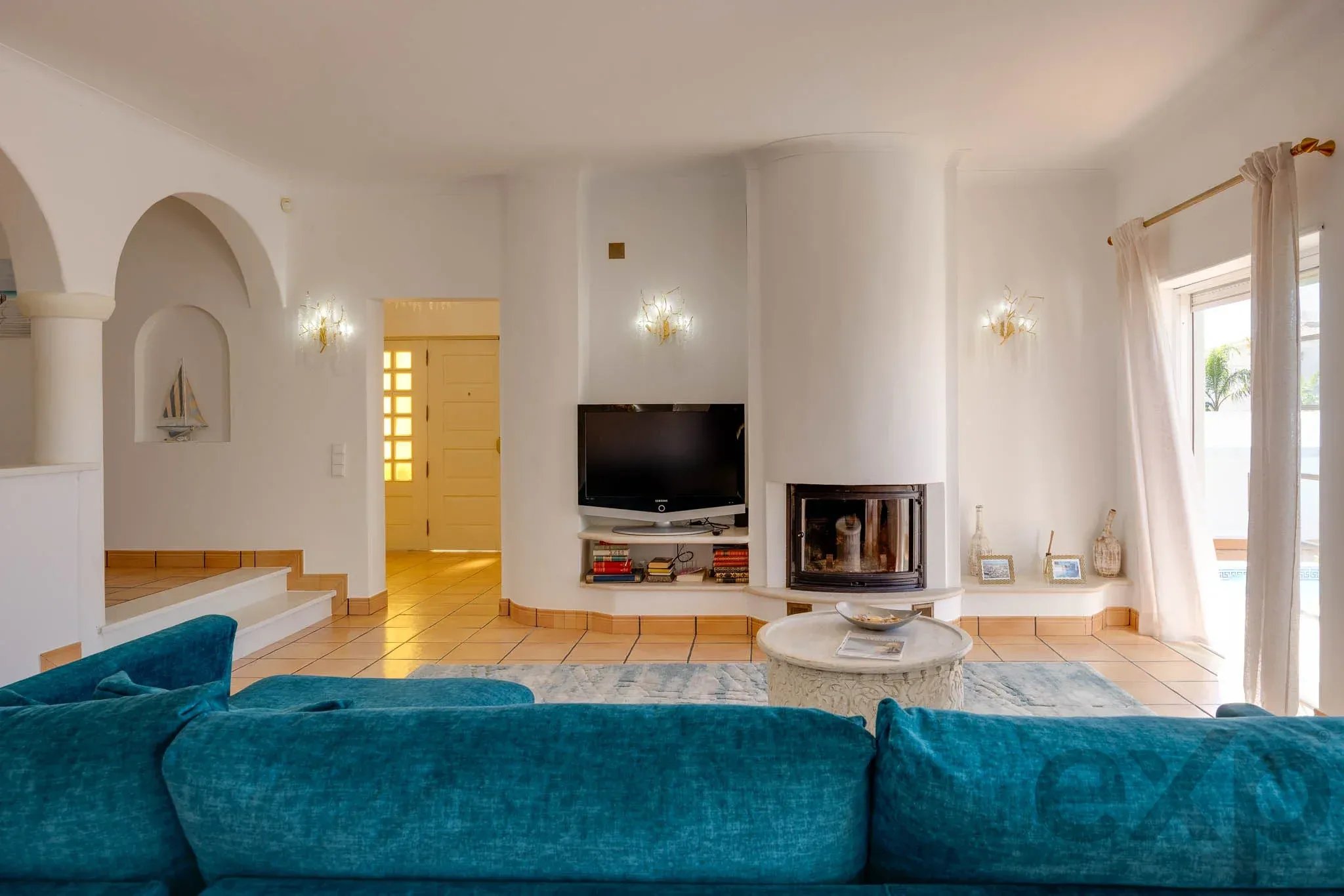 Refurbished T4 Villa, Pool and Guest Flat, Lagos