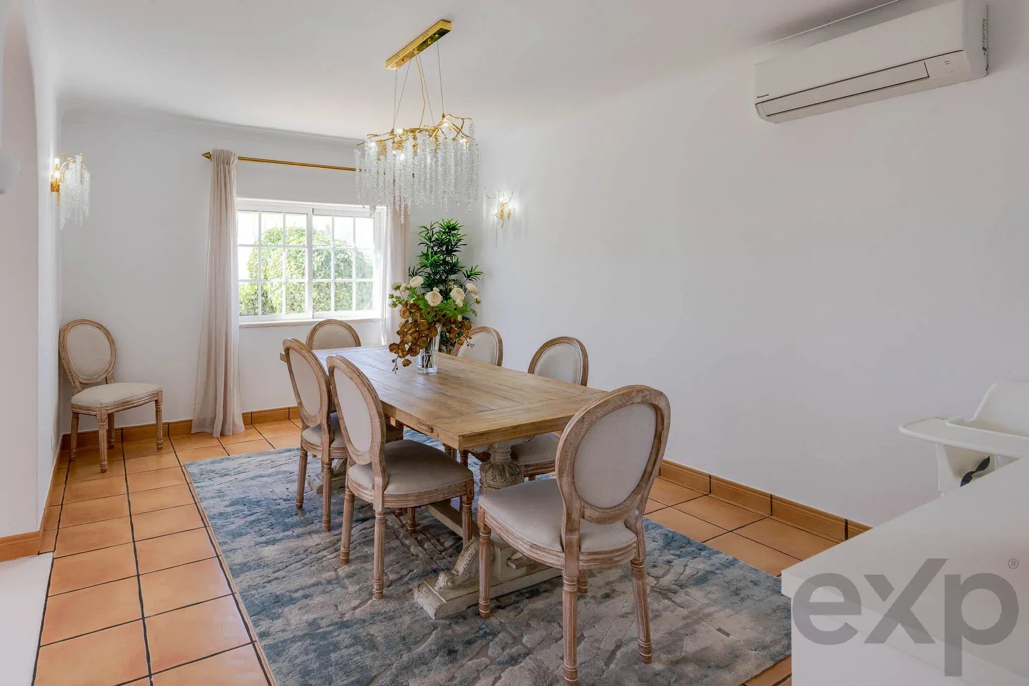 Refurbished T4 Villa, Pool and Guest Flat, Lagos