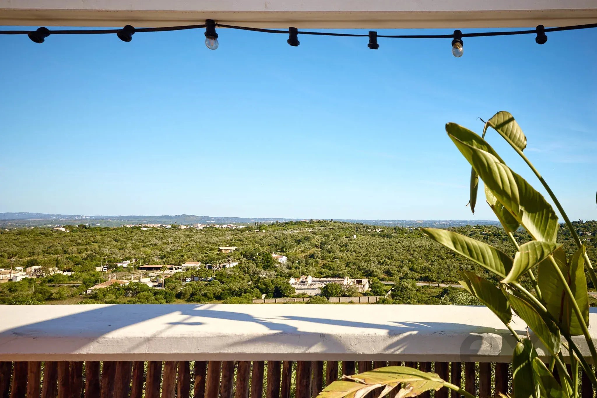 Renovated Village Townhouse with Rooftop Plunge Pool and Studio, near Silves