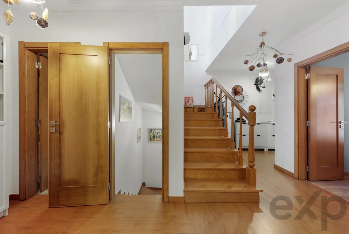Elegant 3-bedroom semi-detached house with terraces. double garage and swimming pool - 300m from the new golf course and 1 km from the beaches of Ferragudo., photo 51