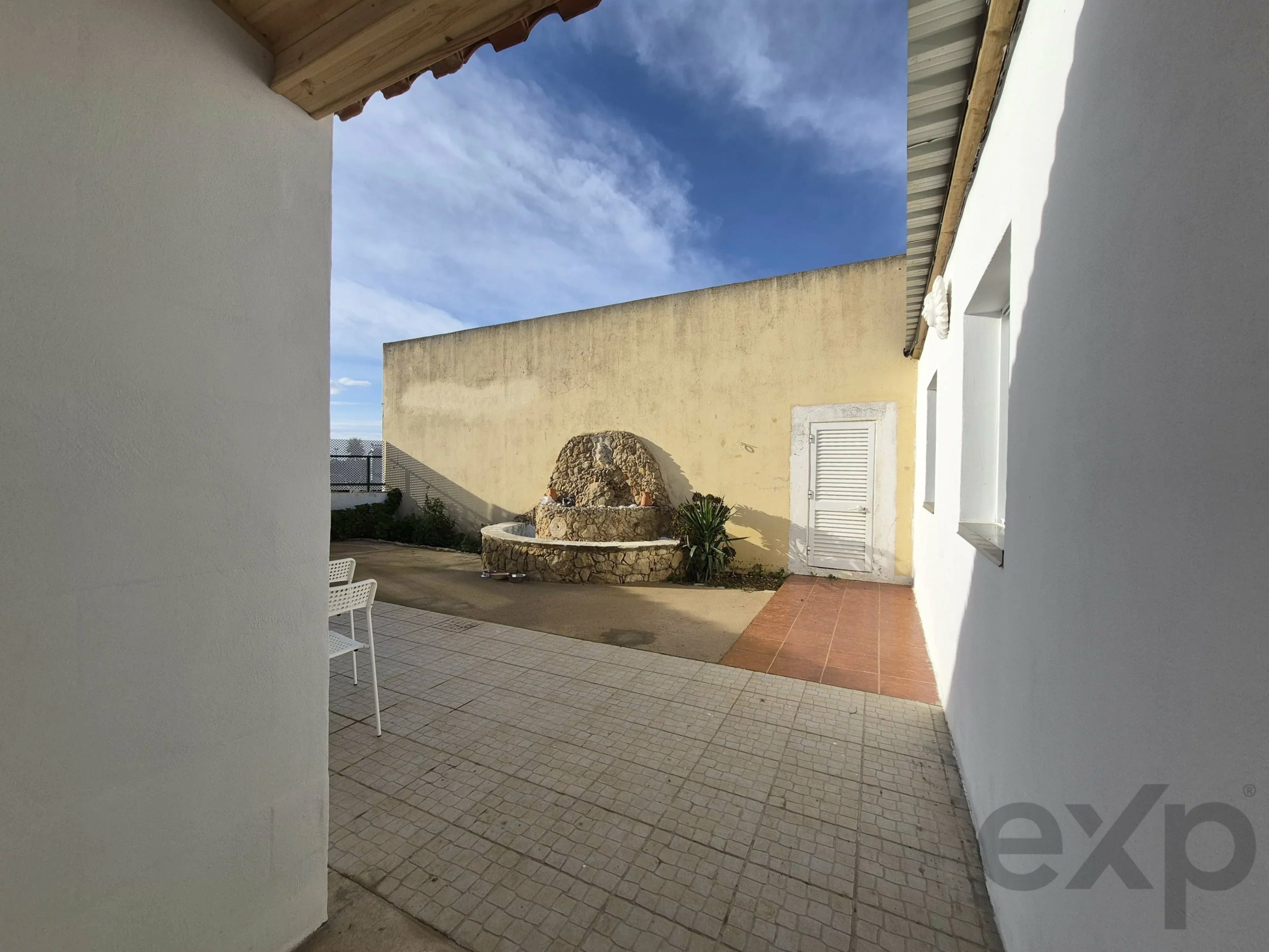 Quinta renovada com localização ideal em plena natureza