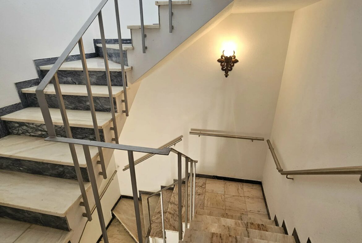 Two-Family House in Ferragudo - Charm, Space and Potential, photo 35