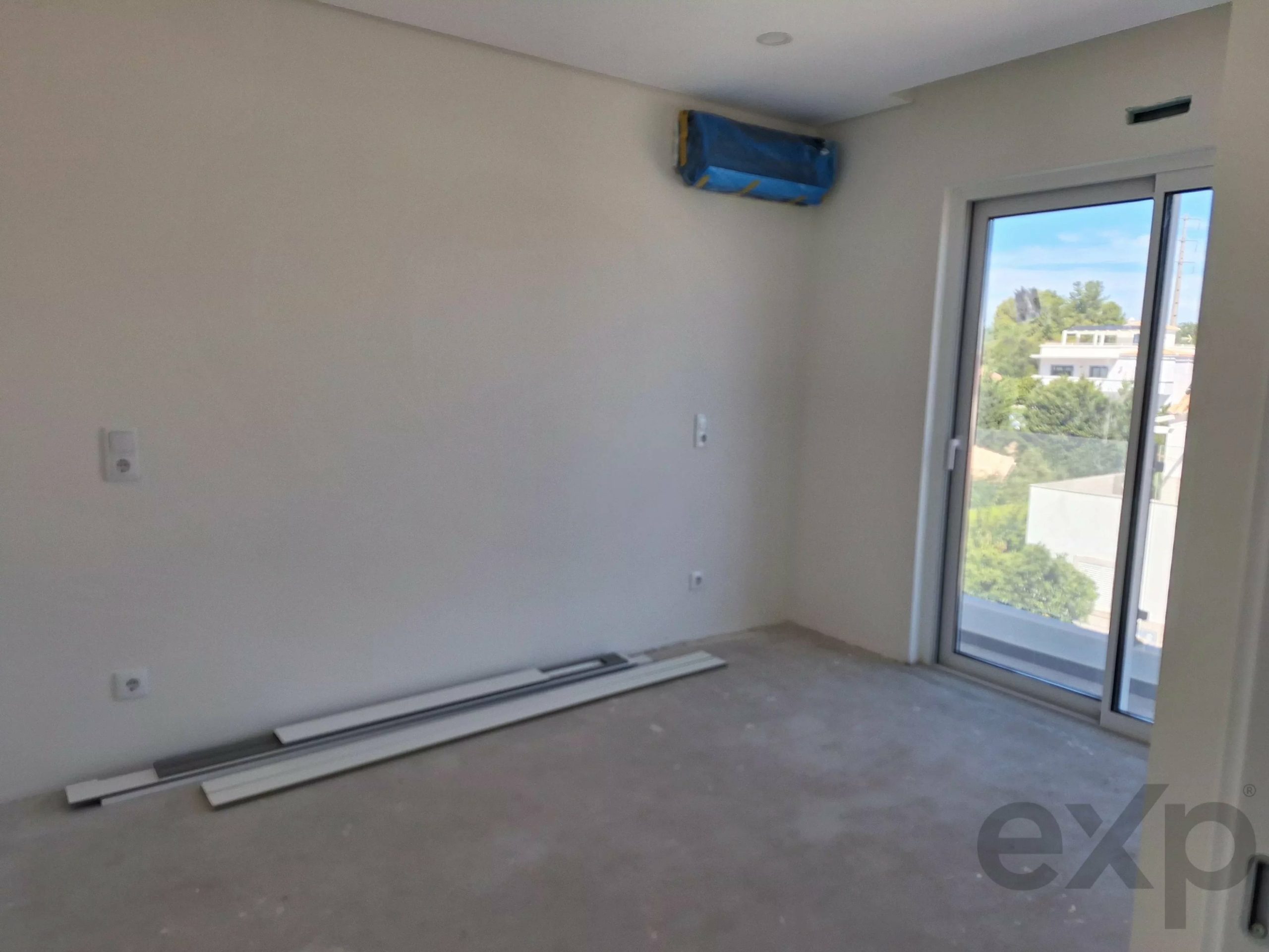 1-bedroom + 2-bedroom apartment for sale