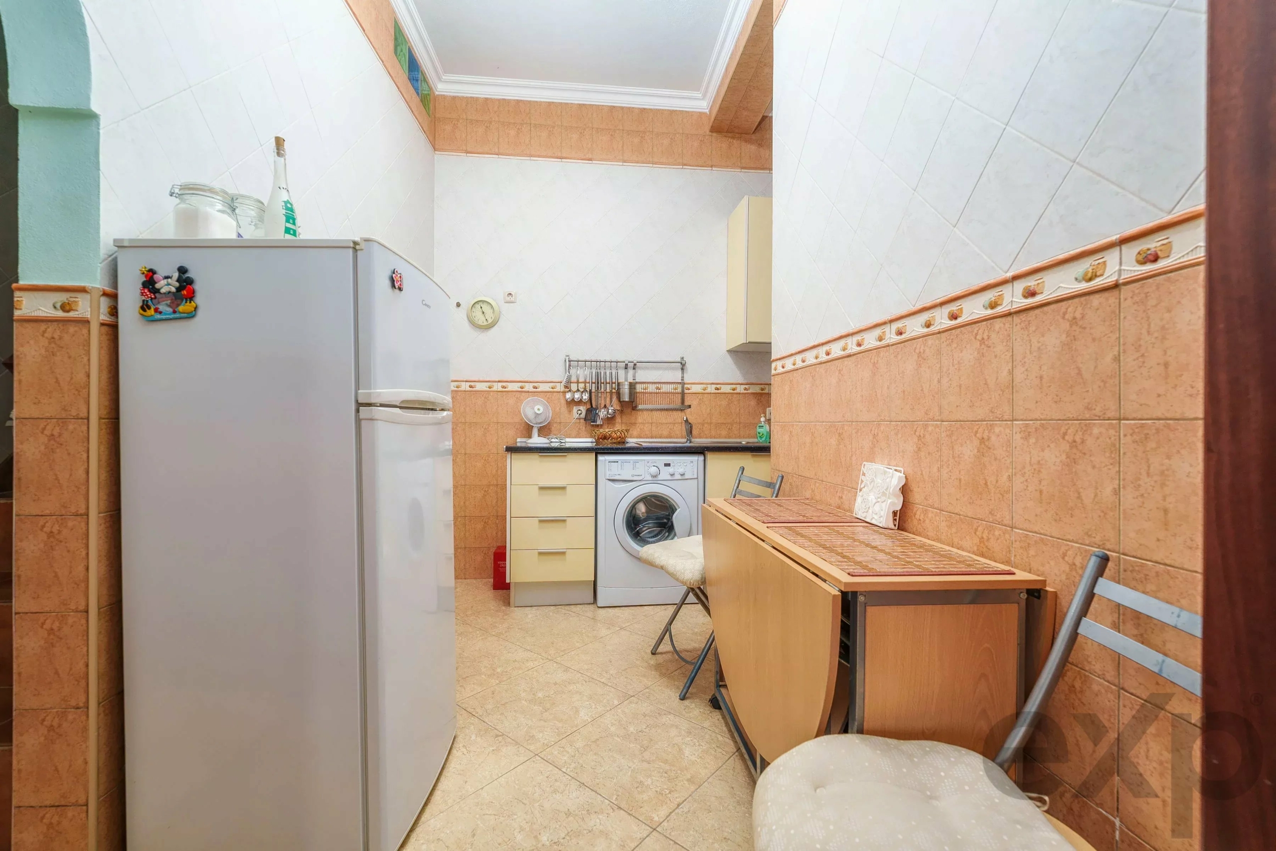A one-bedroom plus one flat with a spacious terrace in the heart of Olhão’s city centre
