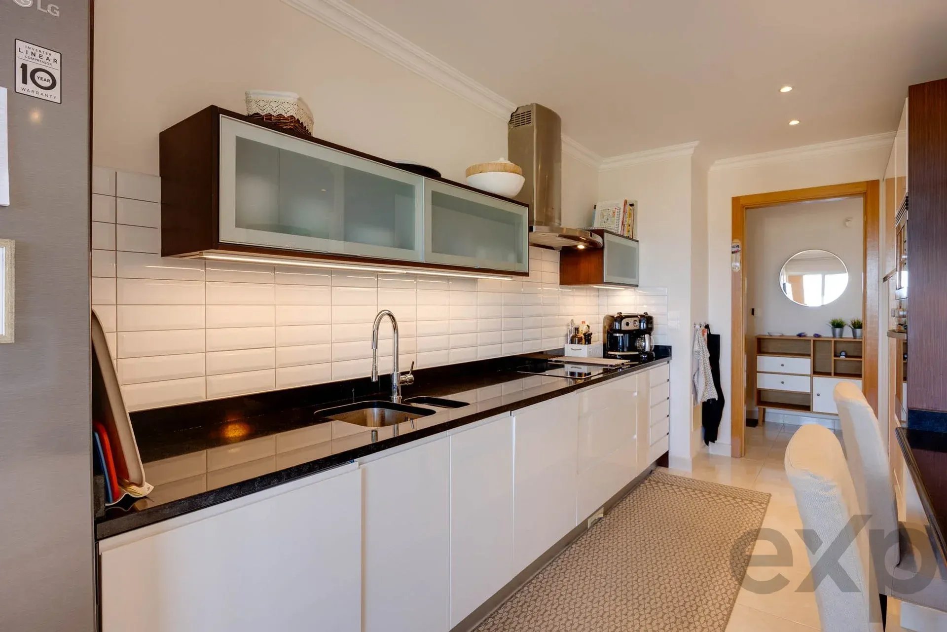 2-Bed with Private Rooftop & Indoor Pool, Lagos