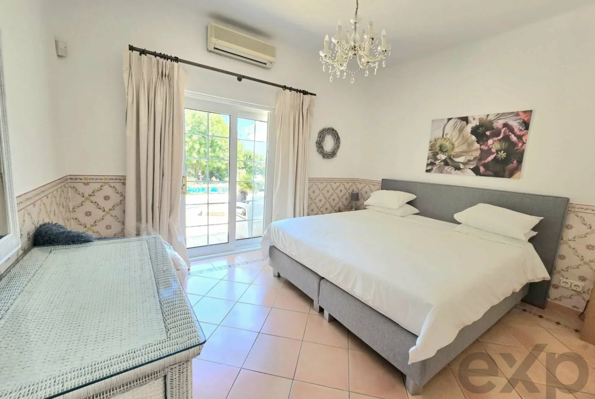 Three-bedroom villa with two-bedroom annexe, pool and countryside views in Carvoeiro, photo 99