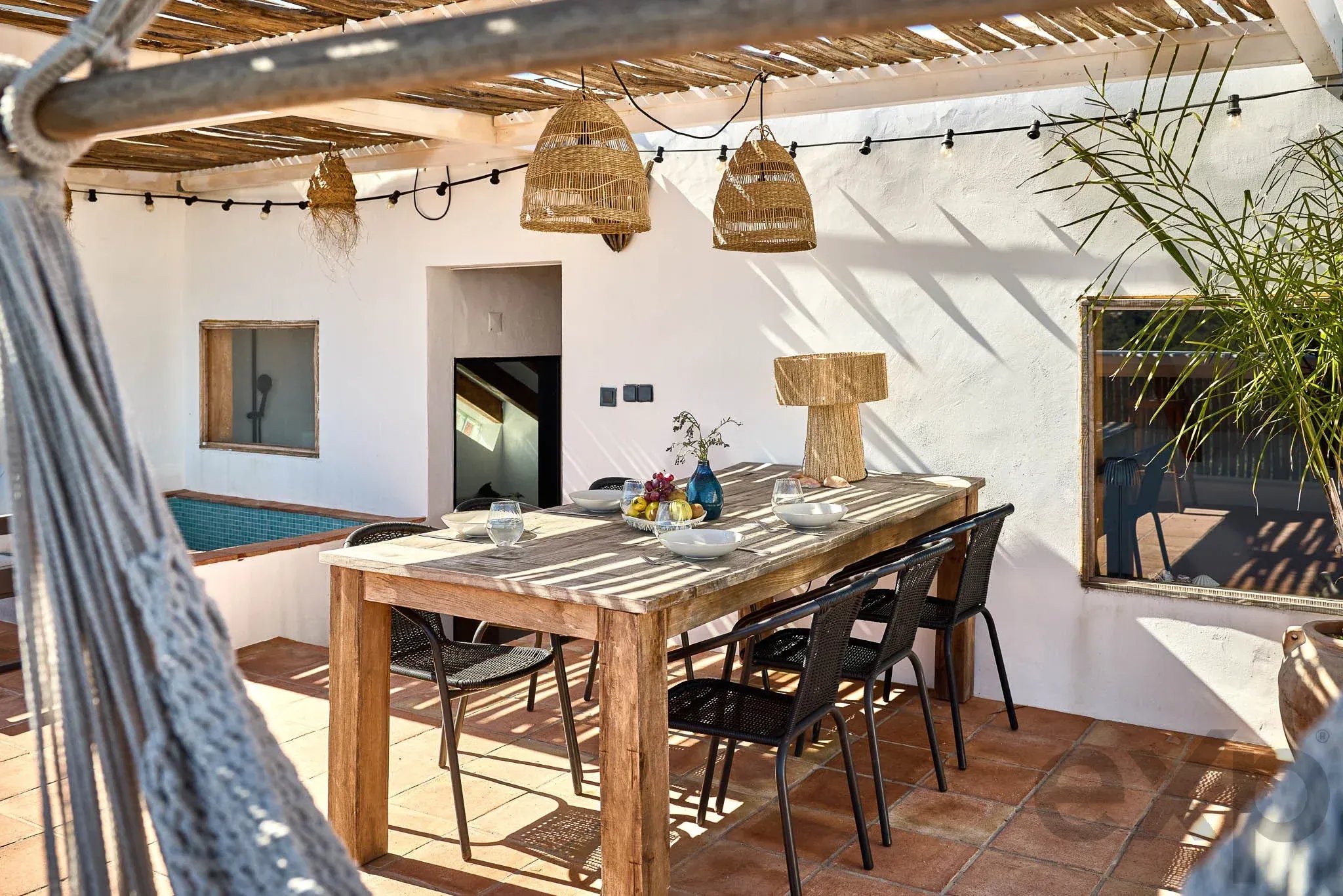 Renovated Village Townhouse with Rooftop Plunge Pool and Studio, near Silves