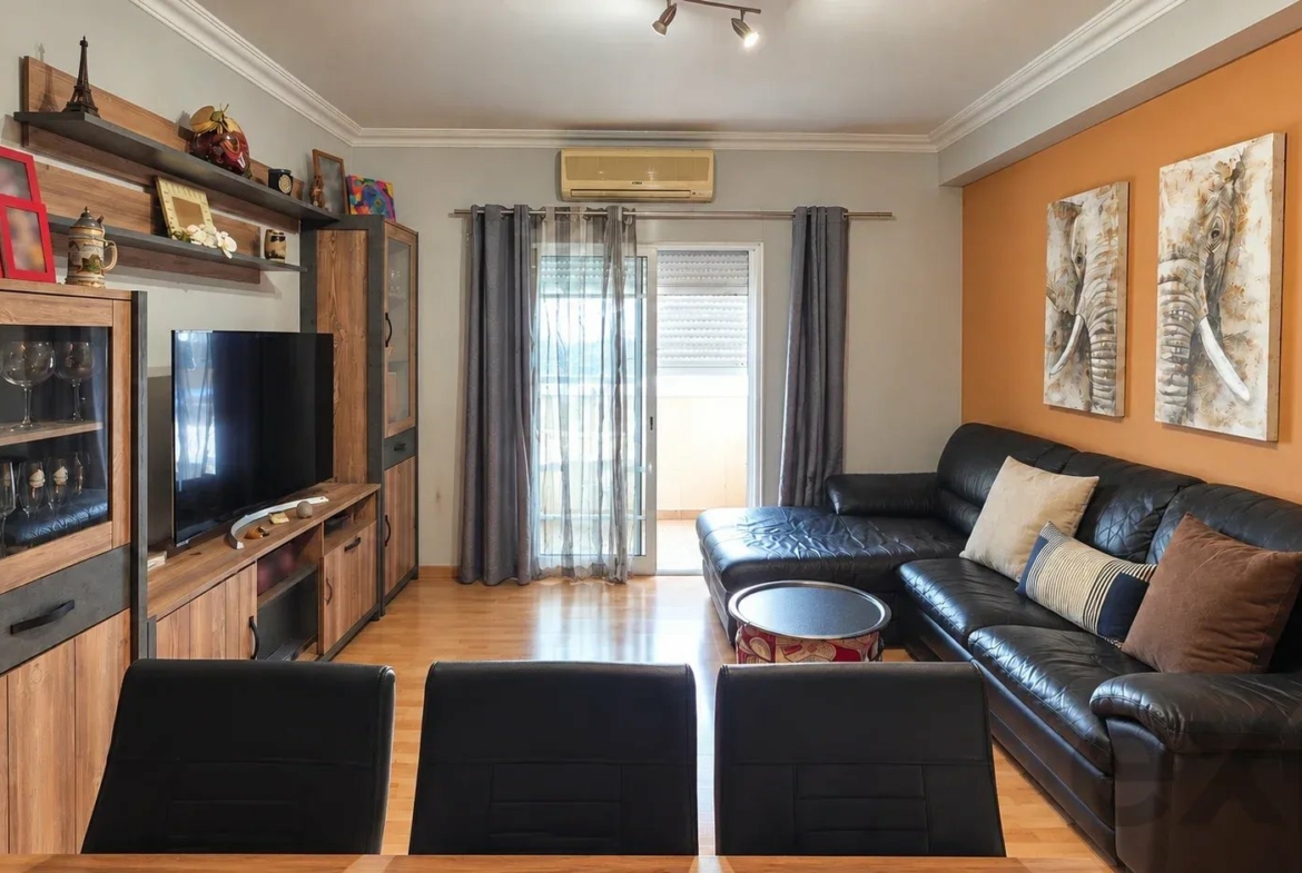 Bright three-bedroom apartment with two bathrooms in a central location, photo 9
