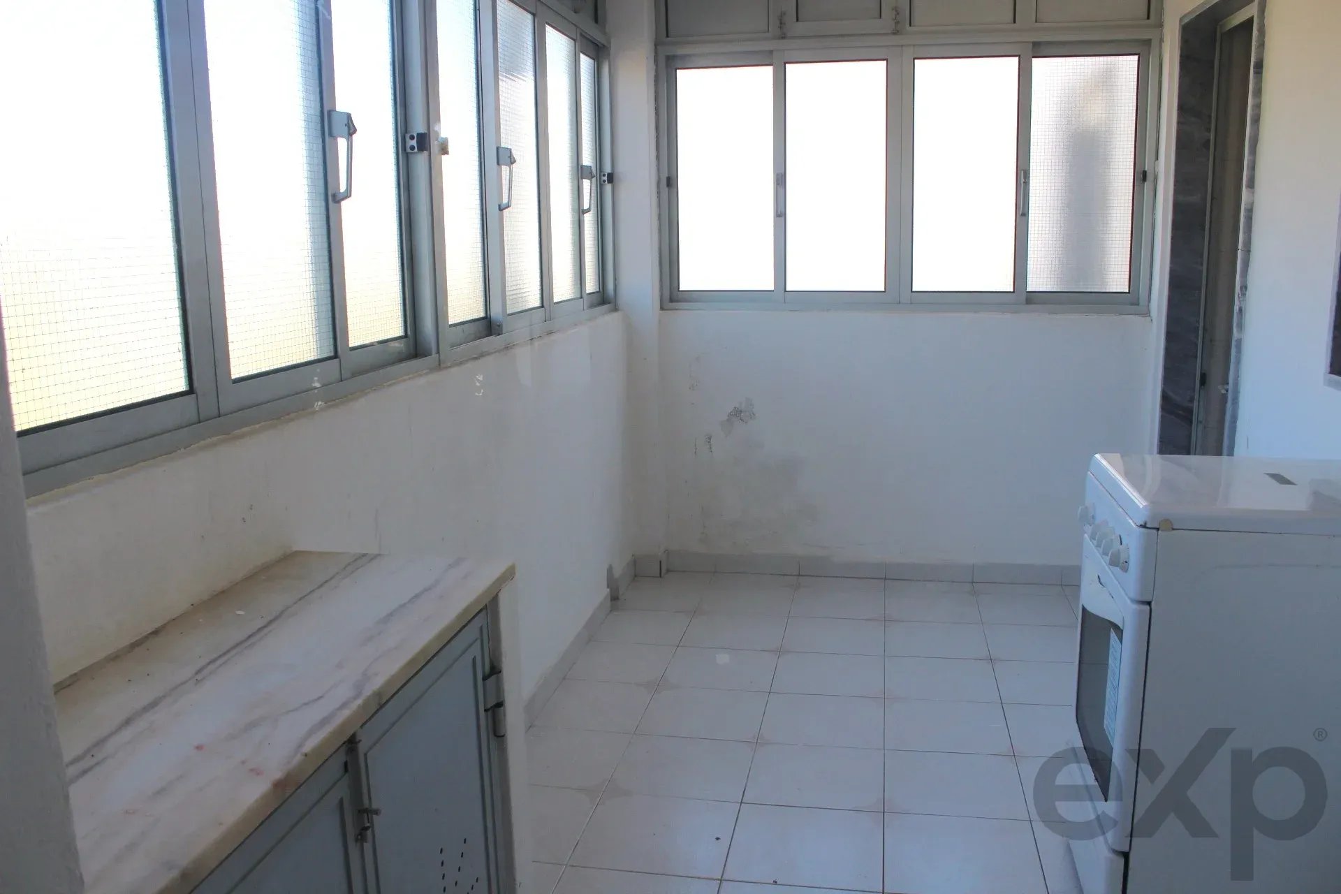 Two-Family House in Ferragudo - Charm, Space and Potential