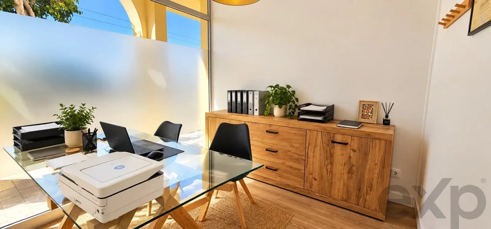 Modern Business Space in Quelfes, Olhão, 102 m²