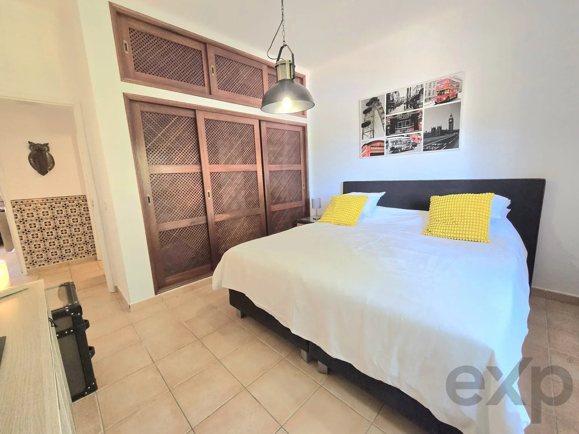 Three-bedroom villa with two-bedroom annexe, pool and countryside views in Carvoeiro