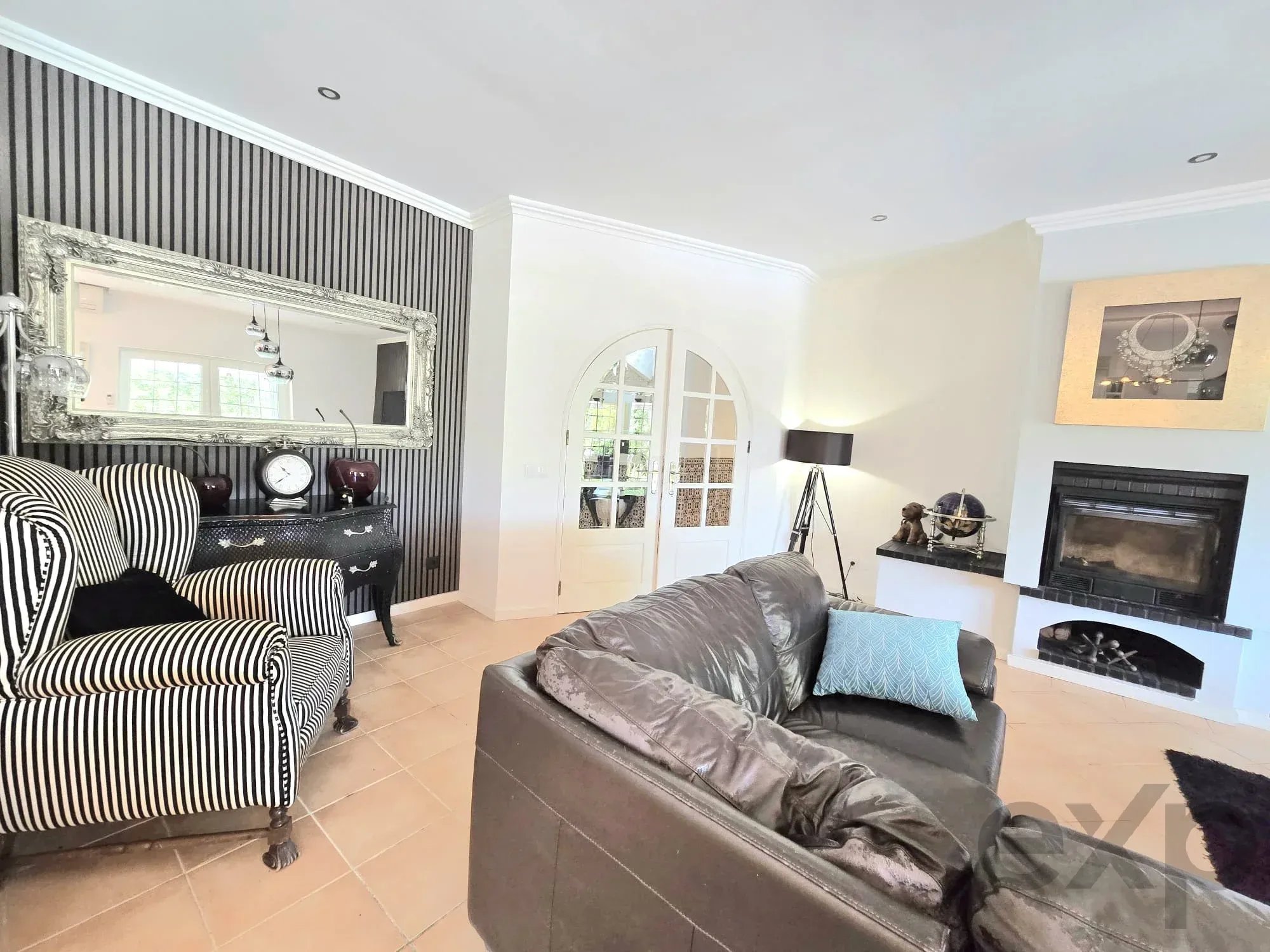 Three-bedroom villa with two-bedroom annexe, pool and countryside views in Carvoeiro