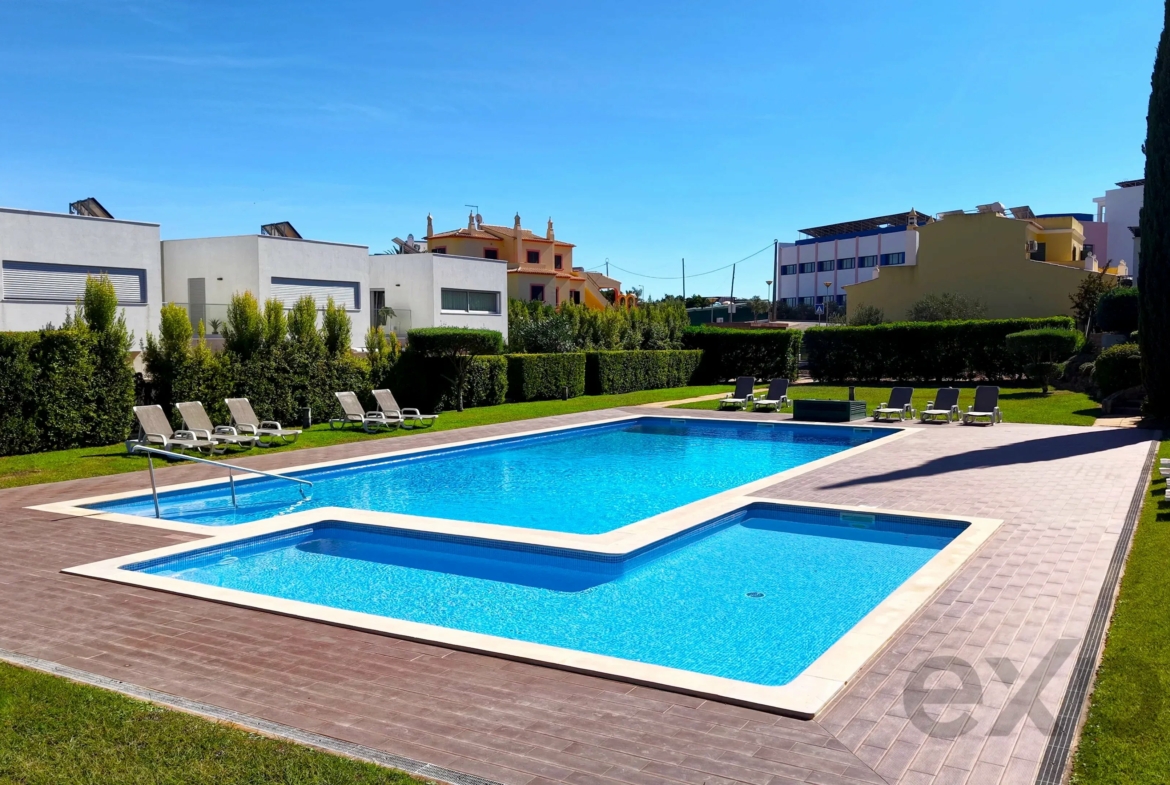Elegant 3-bedroom semi-detached house with terraces. double garage and swimming pool - 300m from the new golf course and 1 km from the beaches of Ferragudo., photo 61