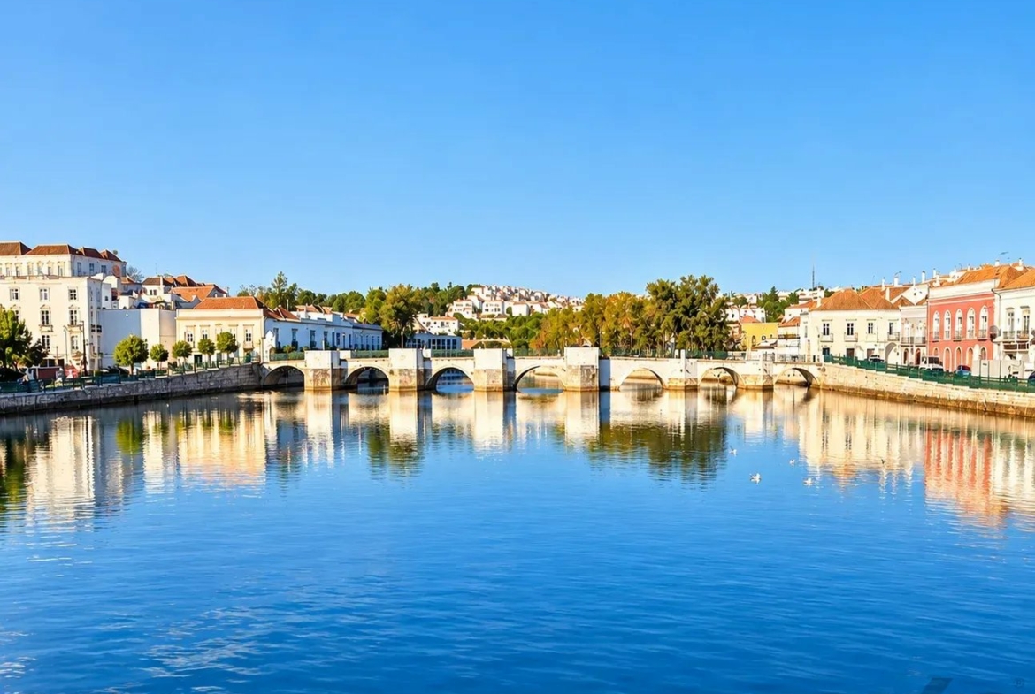 T2 renovated with suite and air conditioning in the center of Tavira, photo 17