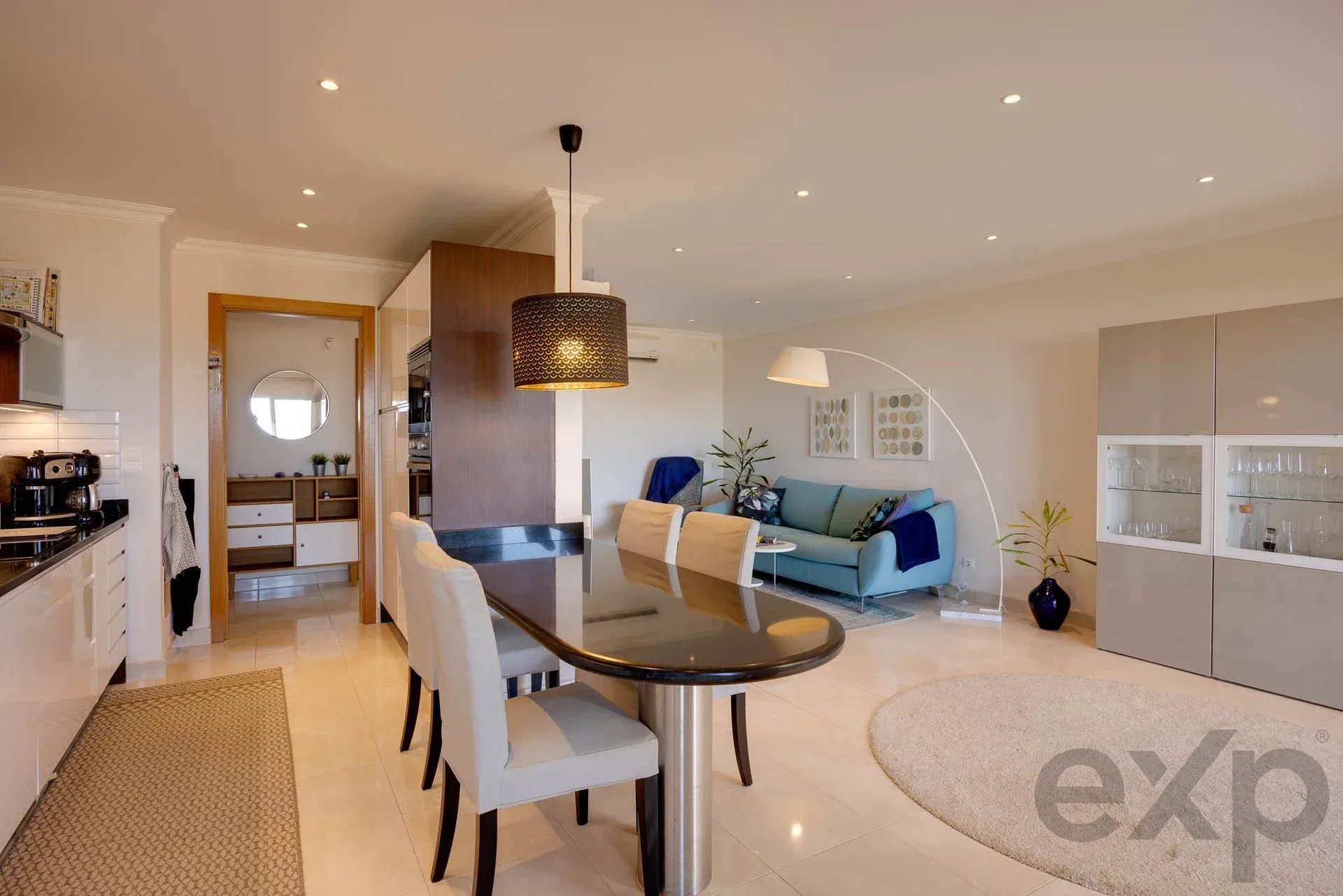 2-Bed with Private Rooftop & Indoor Pool, Lagos