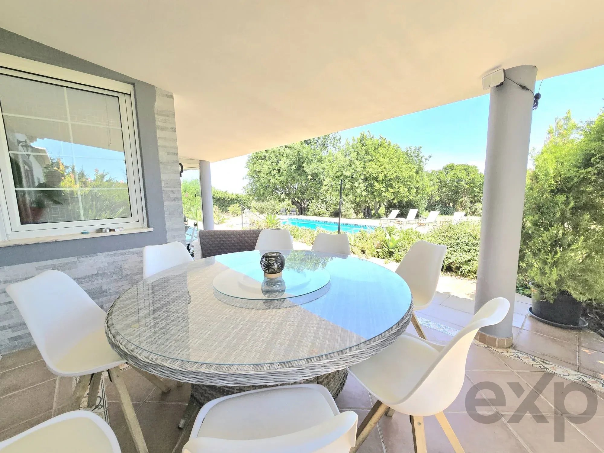 Three-bedroom villa with two-bedroom annexe, pool and countryside views in Carvoeiro