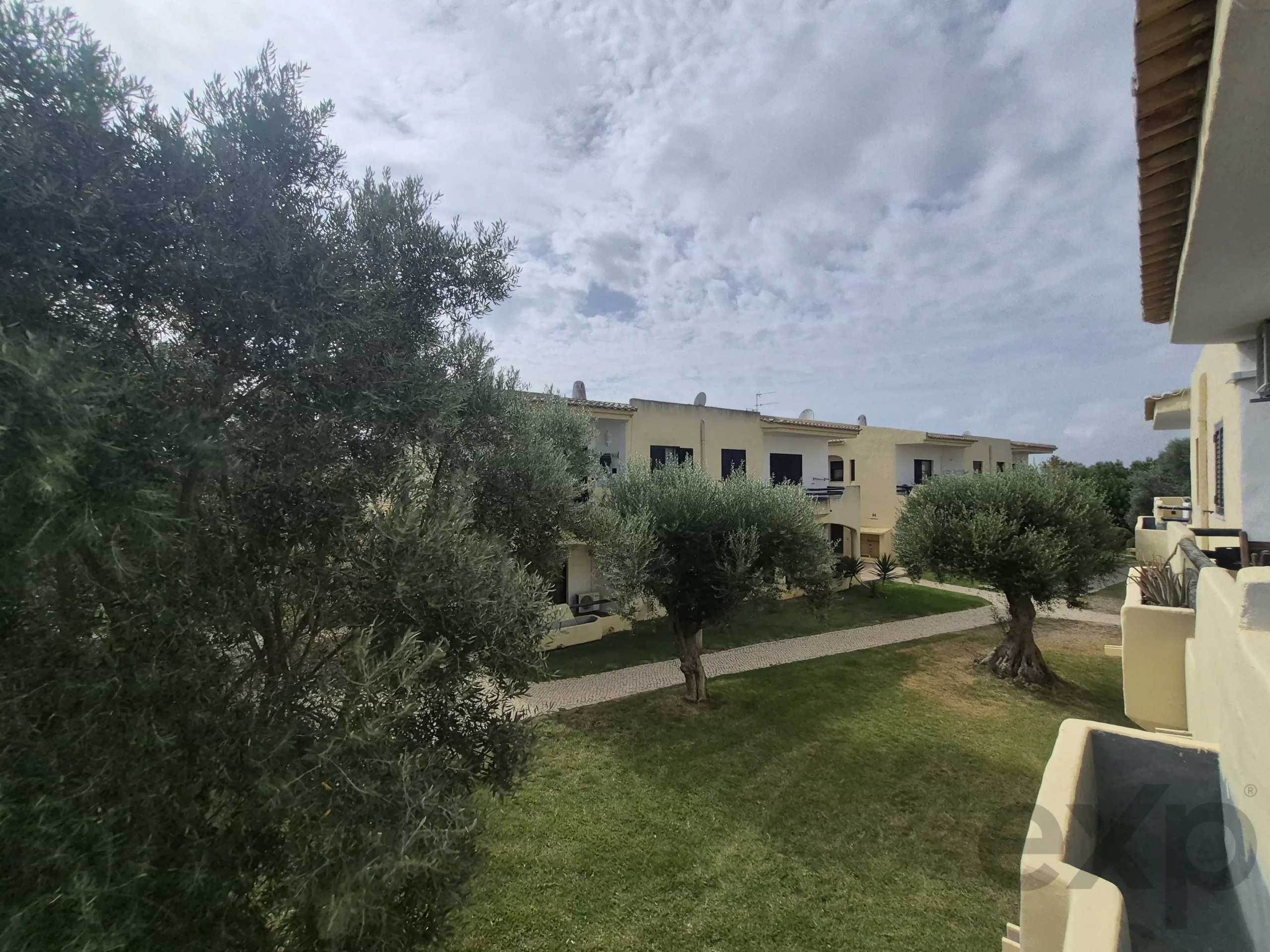 Bright south-facing one-bedroom apartment with balcony - Alvor