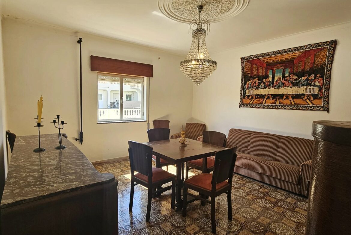 Two-Family House in Ferragudo - Charm, Space and Potential, photo 13