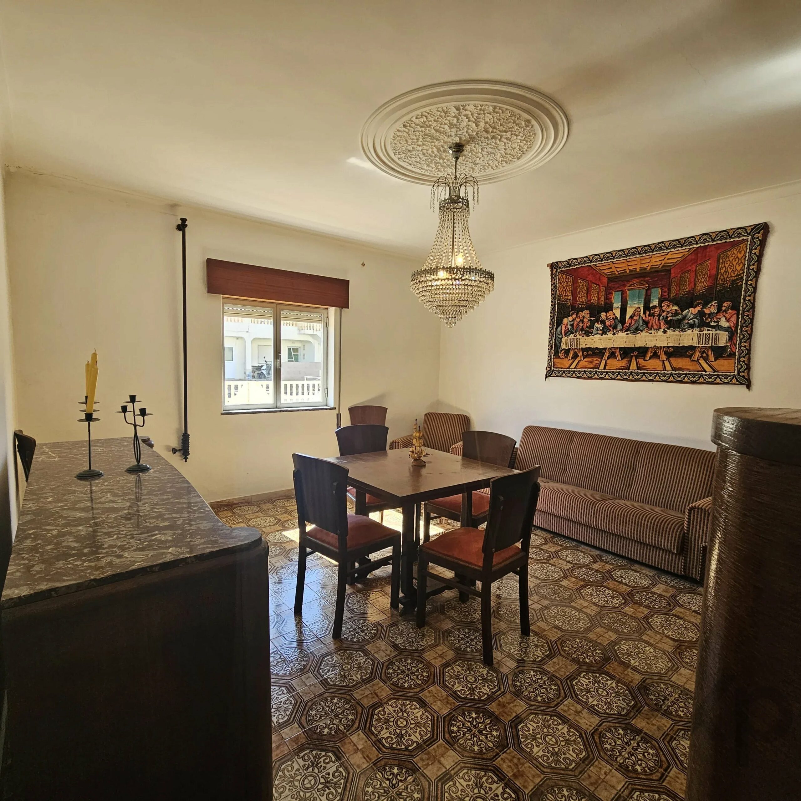 Two-Family House in Ferragudo - Charm, Space and Potential