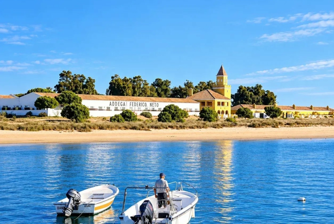 T2 renovated with suite and air conditioning in the center of Tavira, photo 18