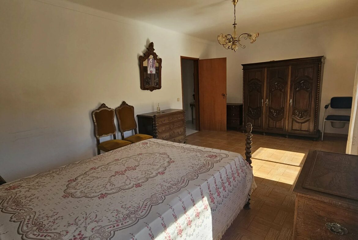 Two-Family House in Ferragudo - Charm, Space and Potential, photo 41