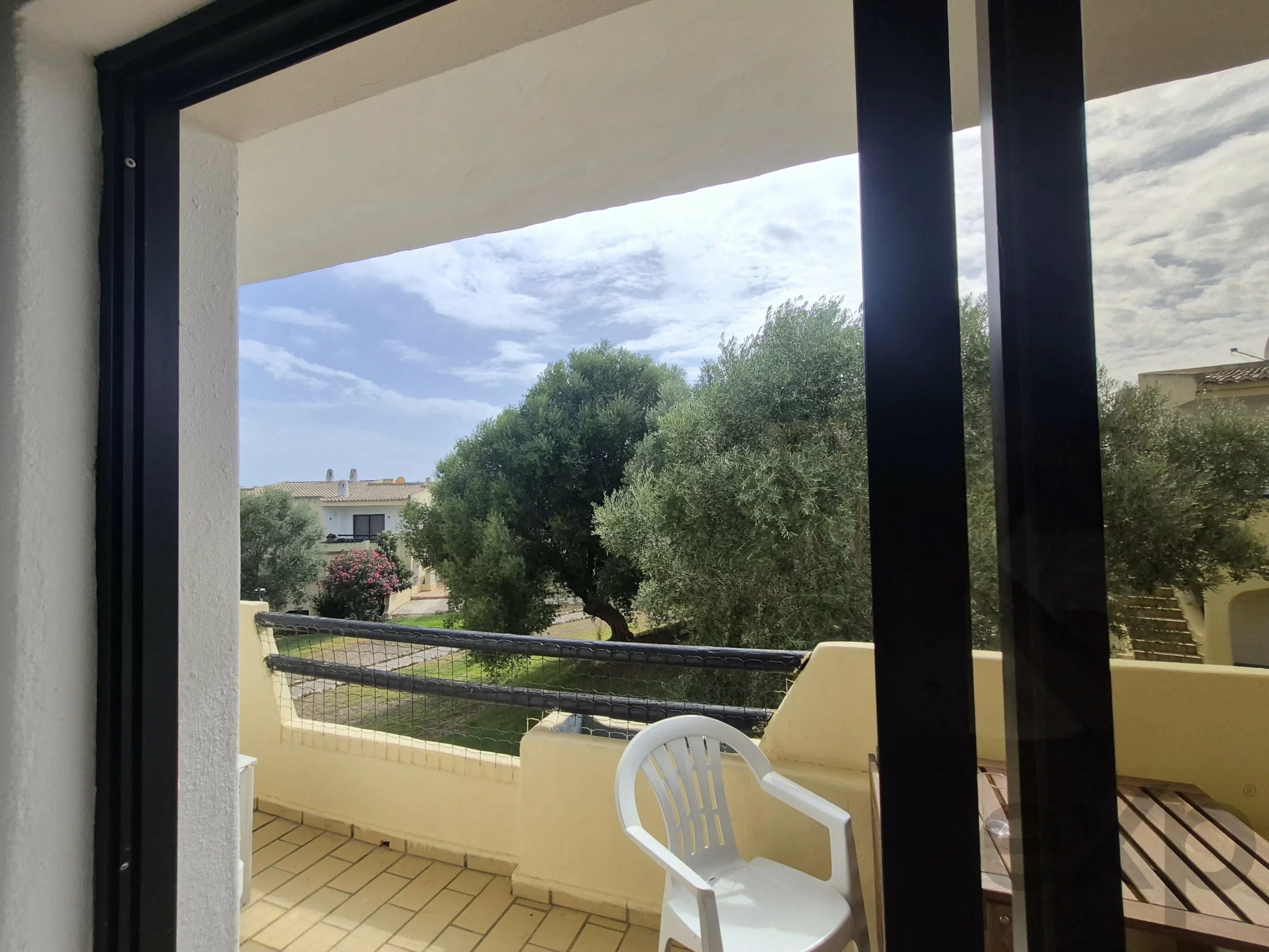 Bright south-facing one-bedroom apartment with balcony - Alvor
