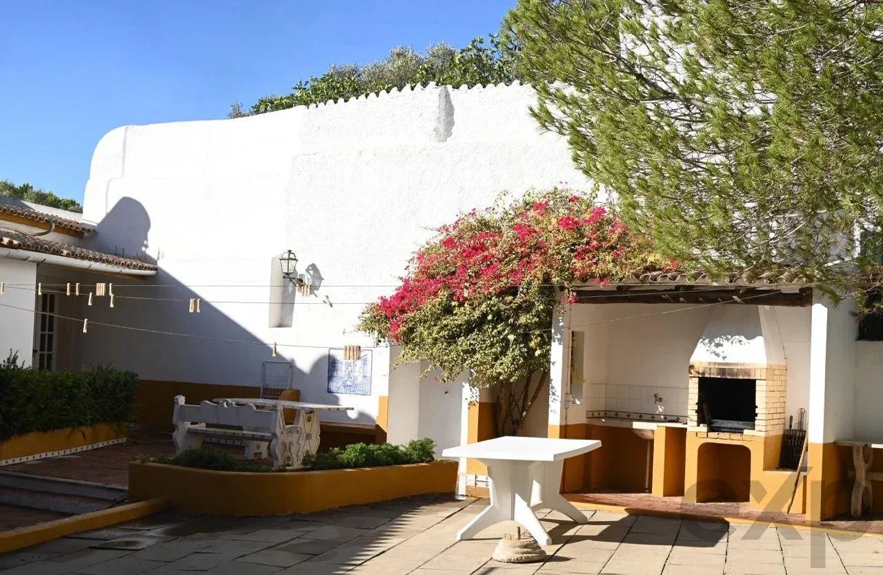 Boutiquehotel met uitbreidingsgrond bij Albufeira