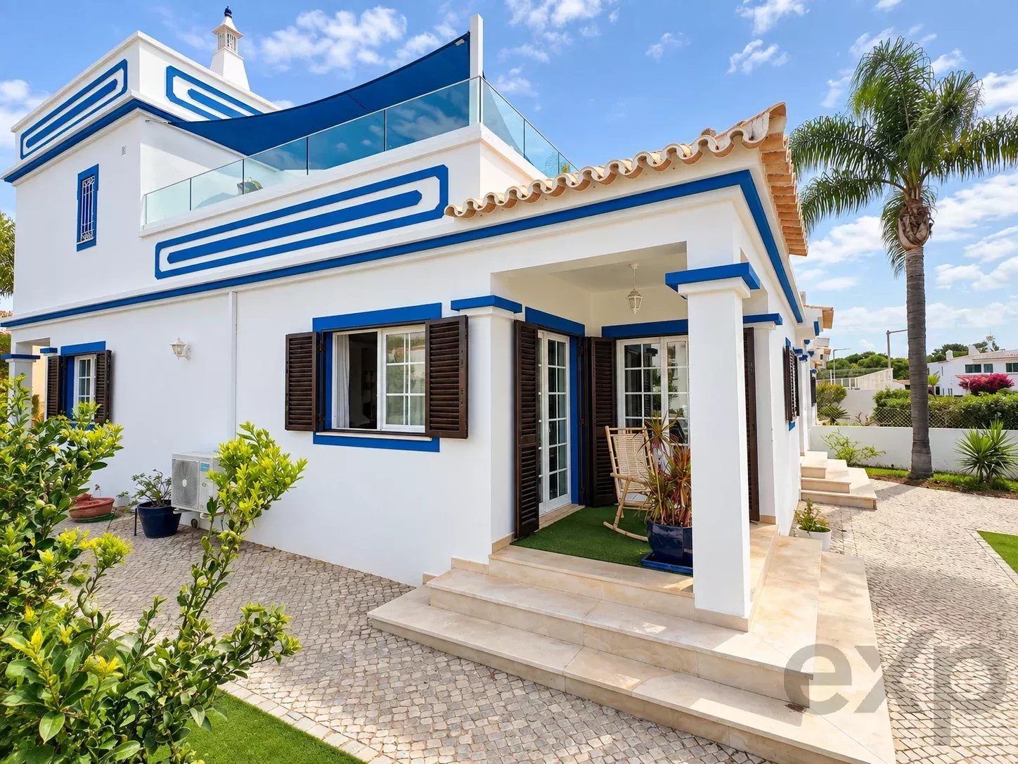4-Bedroom Villa - Charm and Terraces with Views over the Ria Formosa