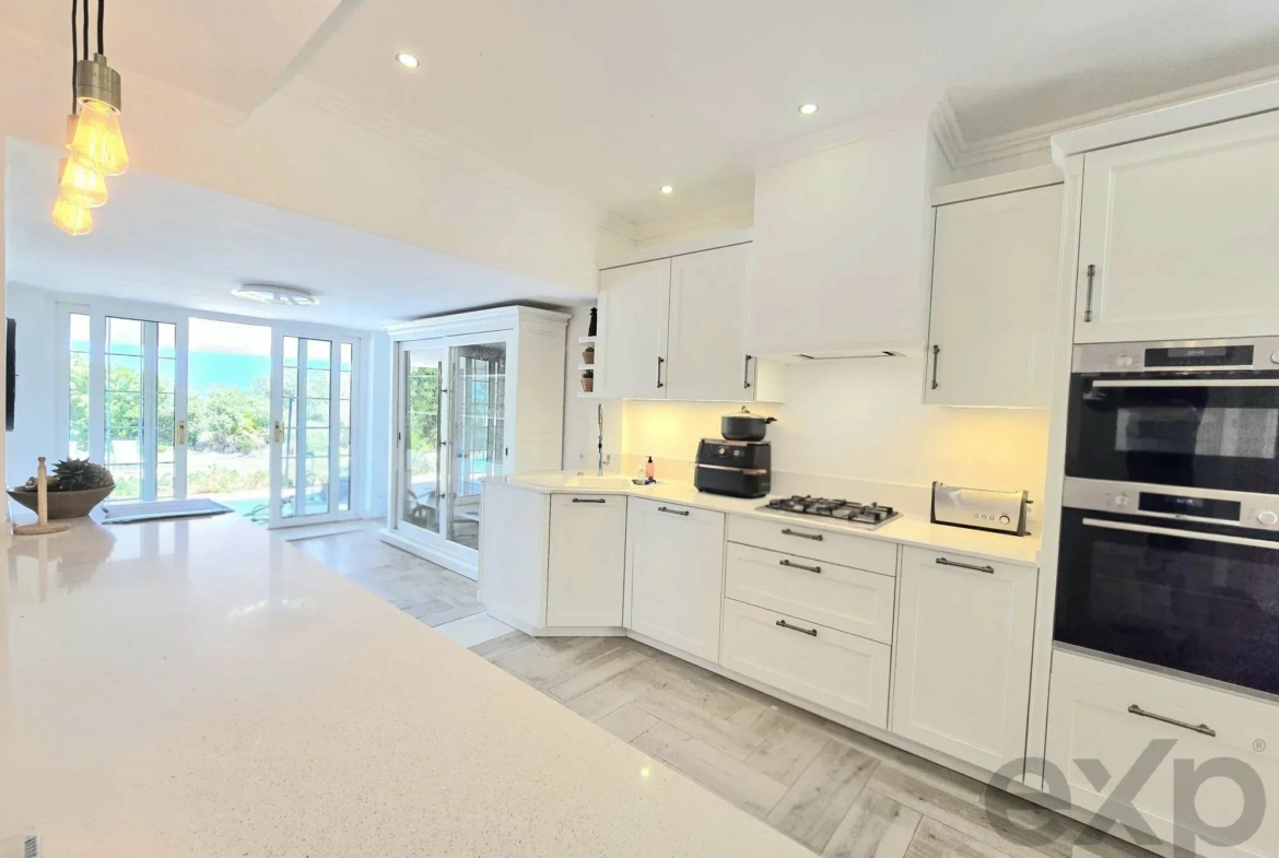 Three-bedroom villa with two-bedroom annexe, pool and countryside views in Carvoeiro, photo 30