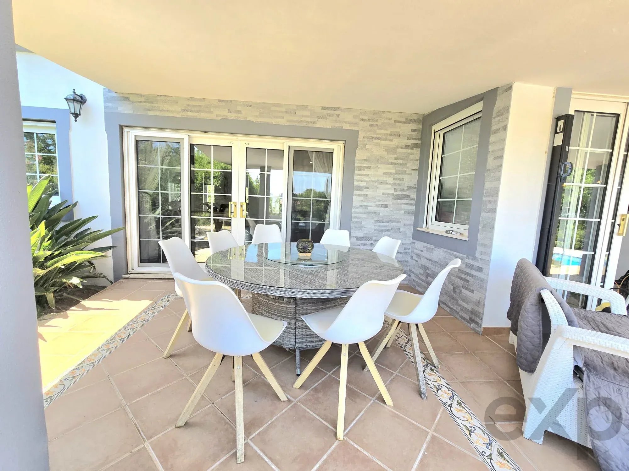 Three-bedroom villa with two-bedroom annexe, pool and countryside views in Carvoeiro