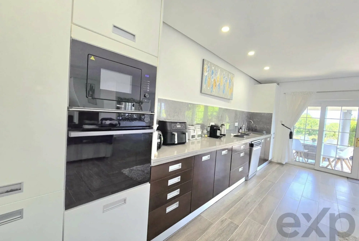 Three-bedroom villa with two-bedroom annexe, pool and countryside views in Carvoeiro, photo 94