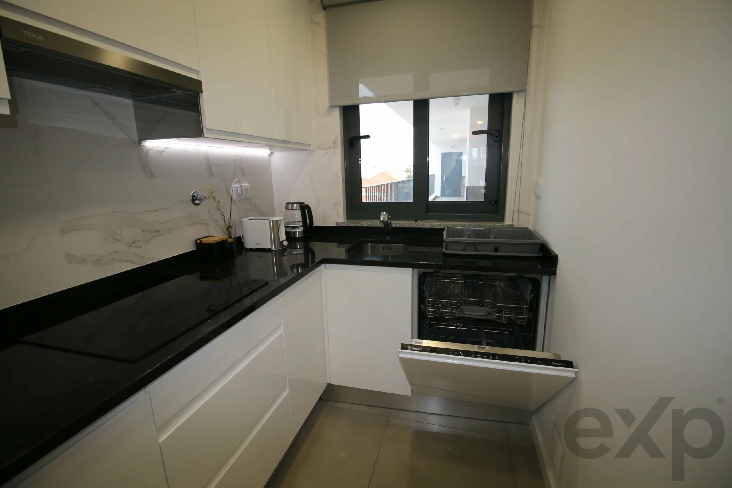 Apartamento de dois quartos para arrendar