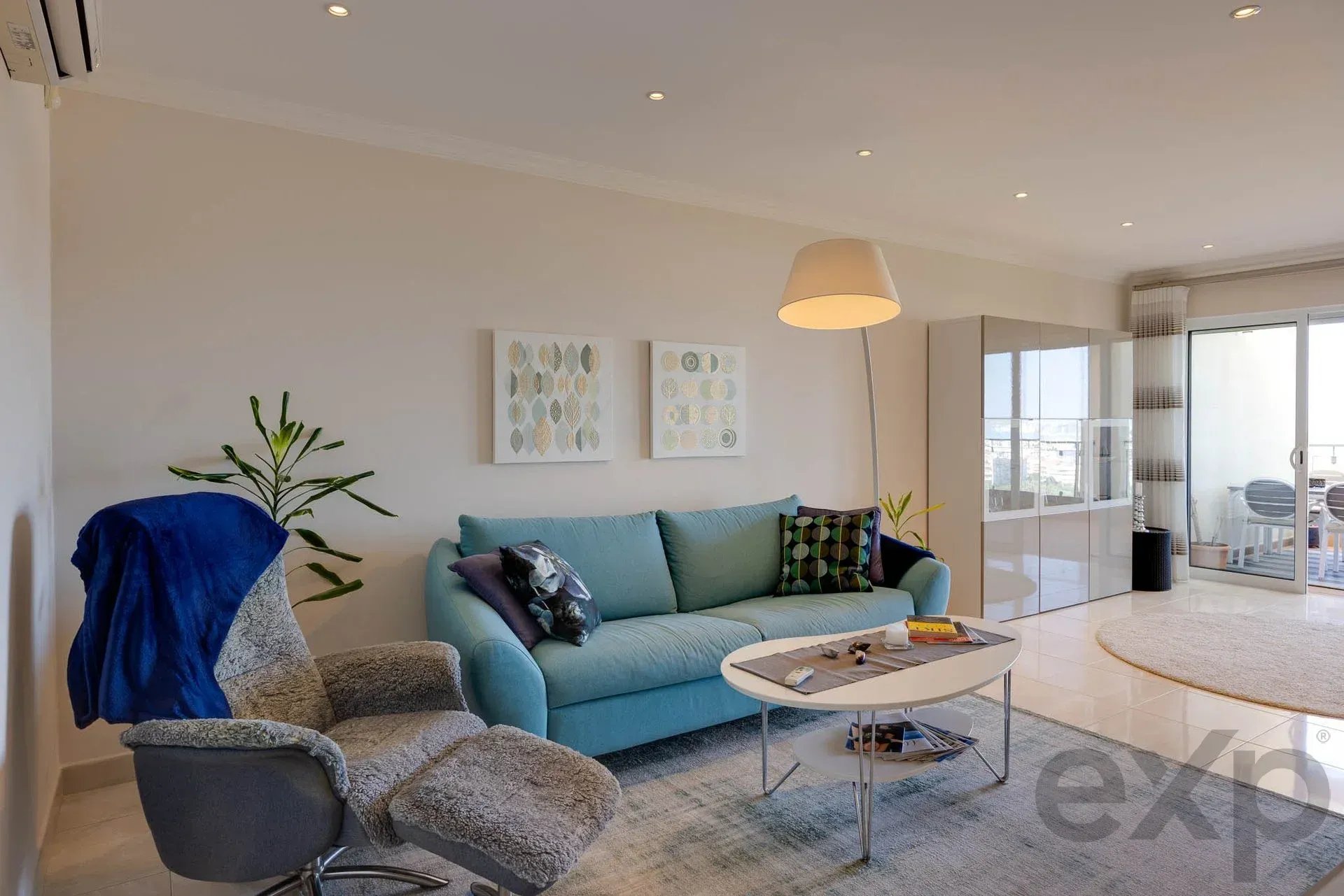2-Bed with Private Rooftop & Indoor Pool, Lagos