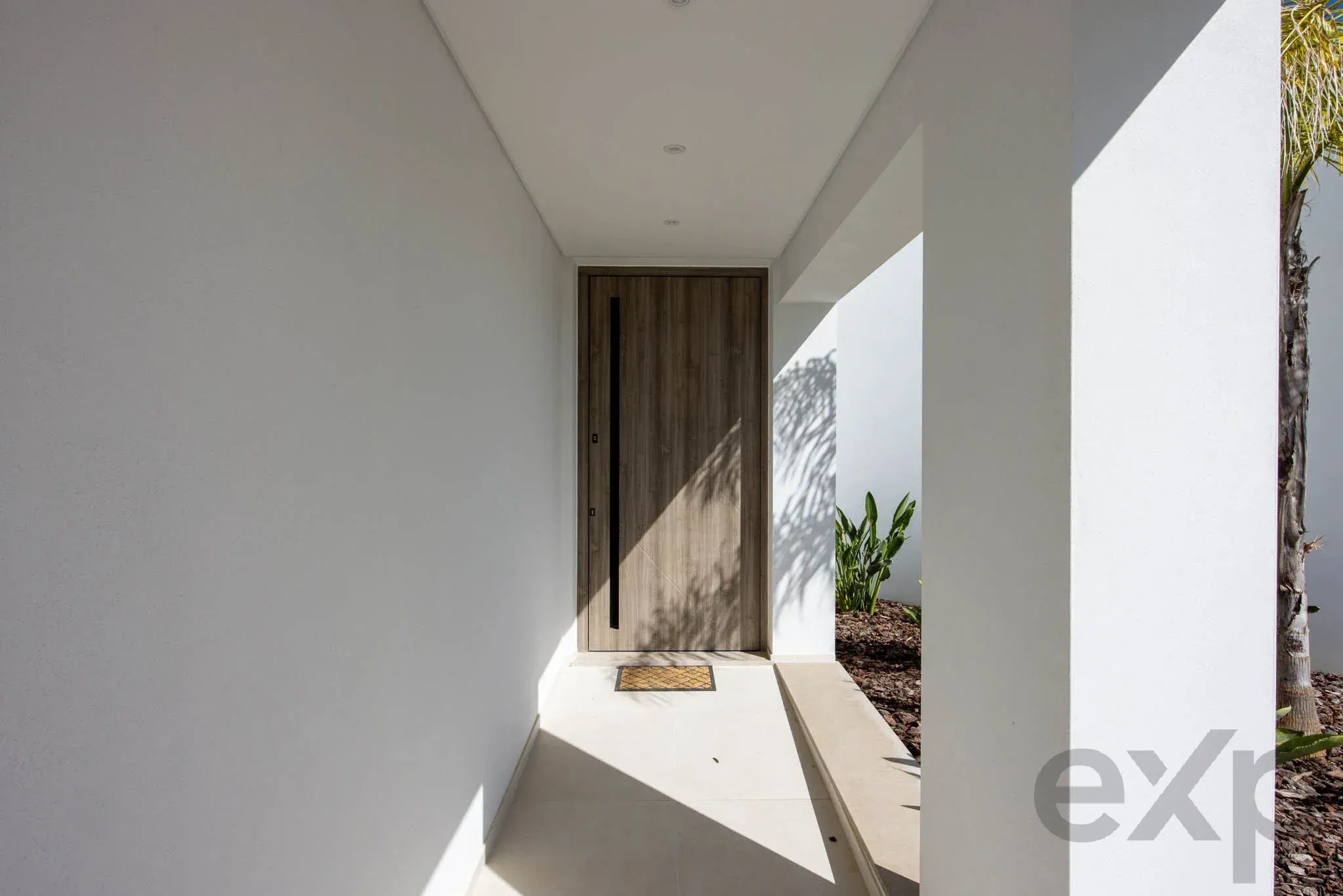 New 4-Bed Luxury Villa with Pool & Sauna, Lagos
