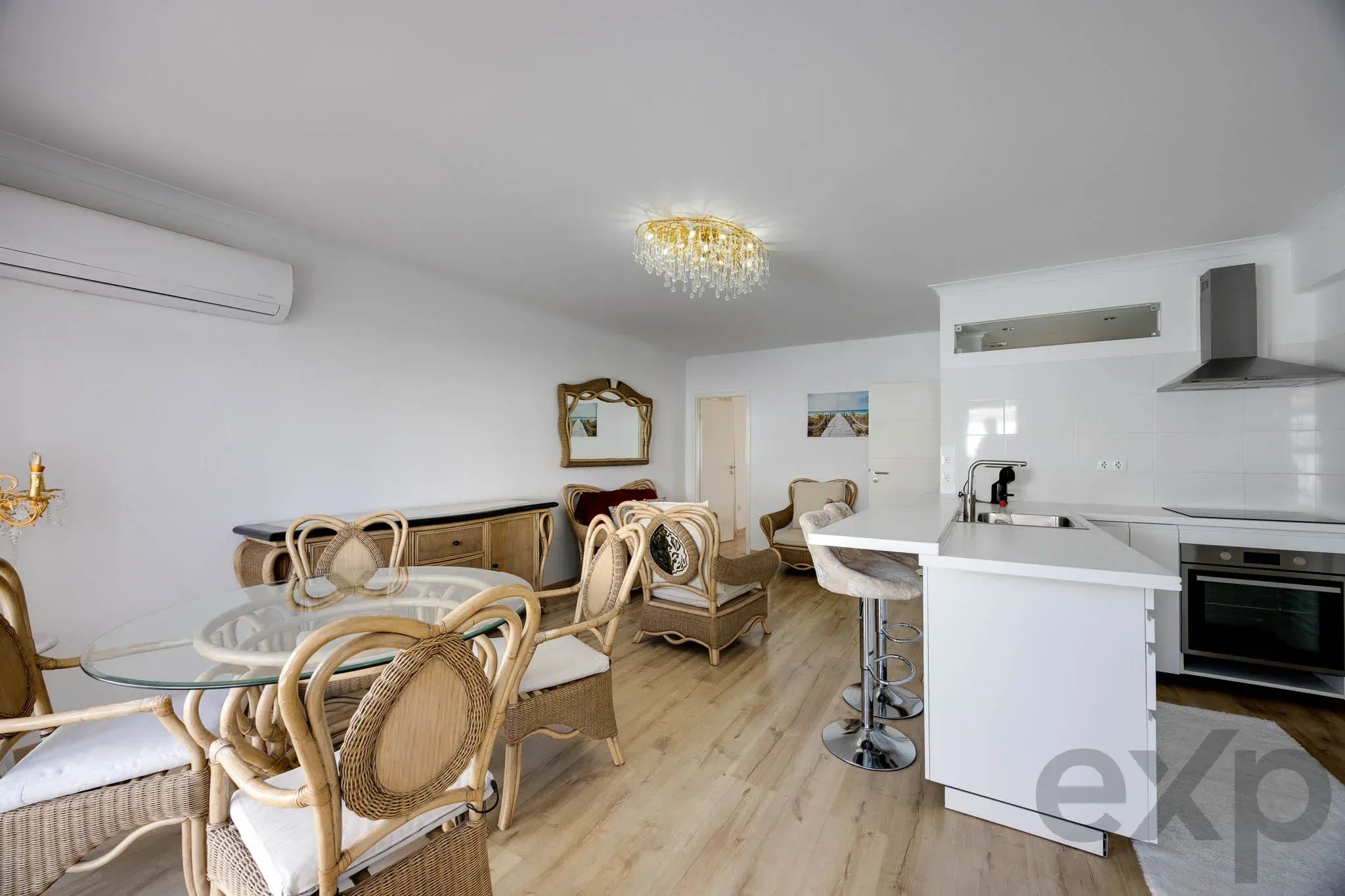 Refurbished T4 Villa, Pool and Guest Flat, Lagos